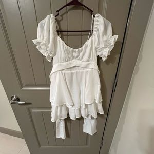 Francesca’s Jane Puff Sleeve Tiered Romper, white, size M, still has price tag